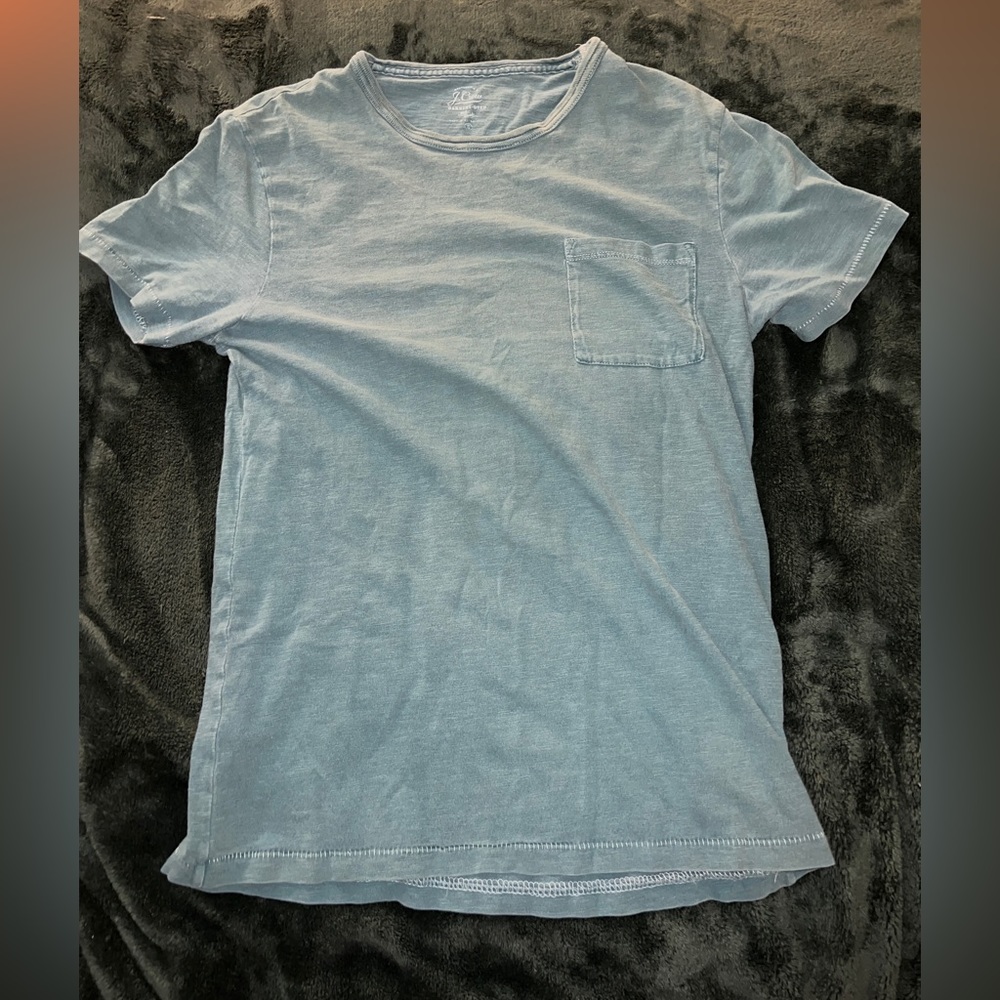 J. Crew Garment-dyed slub cotton crewneck T-shirt Small. No holes. Smoke free.